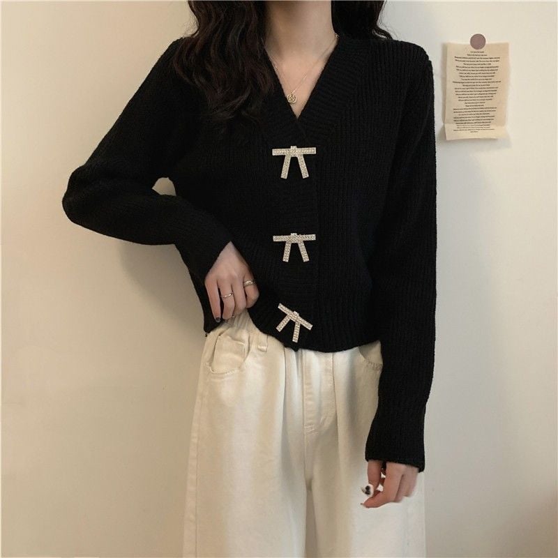 V-neck Short Knitted Cardigan Jacket for Women